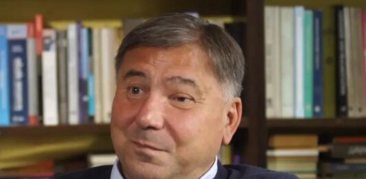 Иван Кръстев: Залезът на Орбан и изгряването на Европа