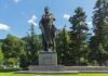 На 2 юни България свежда глава пред Ботев, Левски и загиналите за свободата на страната ни