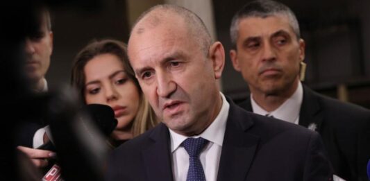 Румен Радев приема гръцкия премиер в Министерския съвет