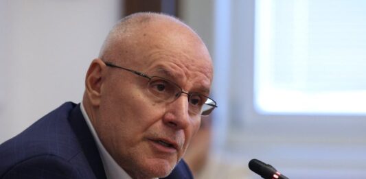 Димитър Радев: Бюджетът за 2026 г. показва задълбочаване, а не обръщане на негативната тенденция