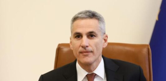 До дни: Андрей Гюров се включва в надпреварата за президентските избори?