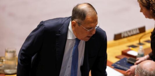 Сергей Лавров пред ООН: Русия няма да спре операциите си в Украйна