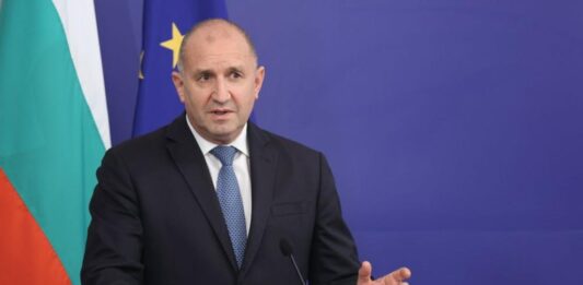 Радев ще се срещне с Американската търговска камара в България