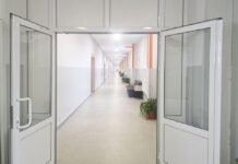 Преди първия звънец: МОН обяви две много дълги пролетни почивки за учениците (ГРАФИК)
