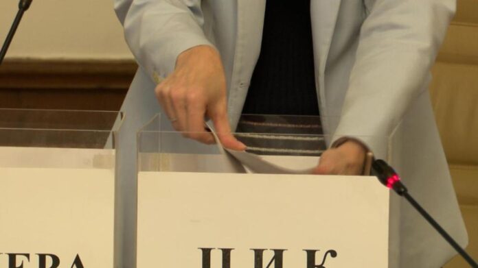 991-ratio-cik-tegli-nomerata-v-biuletinata-za-prezidentskite-izbori